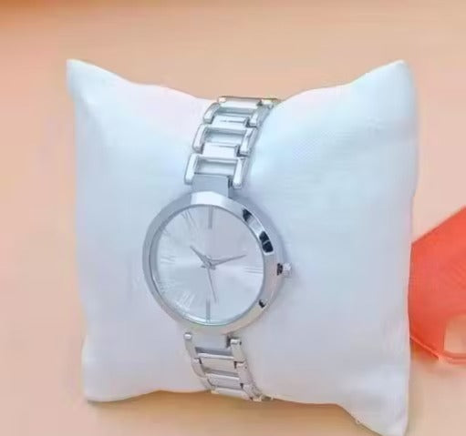 Trendy Women Silver Metal Analog Watch for women